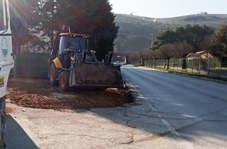 Gemlik Belediyesi'nden asfalt ve kaldırım atağı